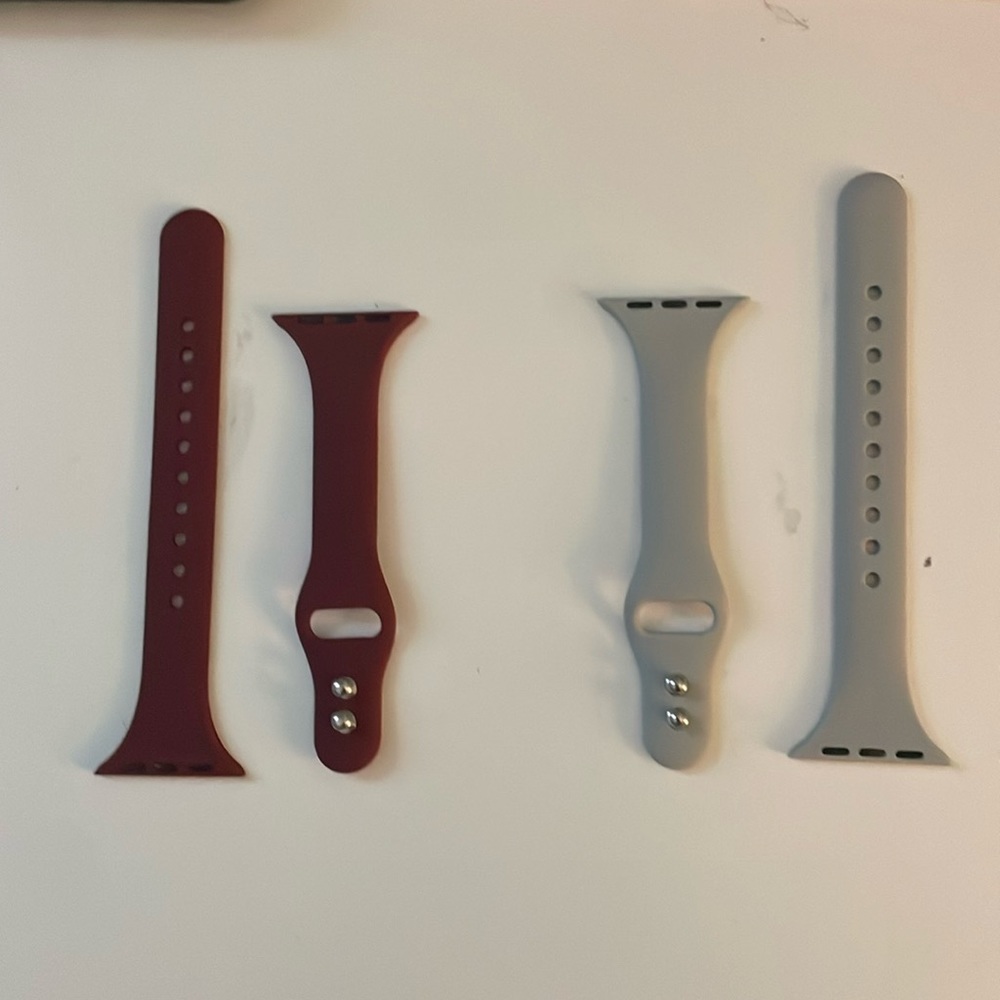 XS/SM silicone Apple Watch bands